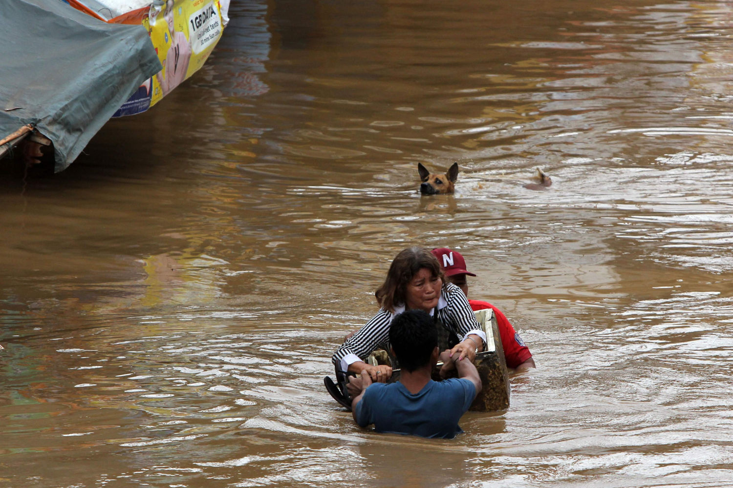 Philippines tropical storm Tembin kills dozens in Mindanao